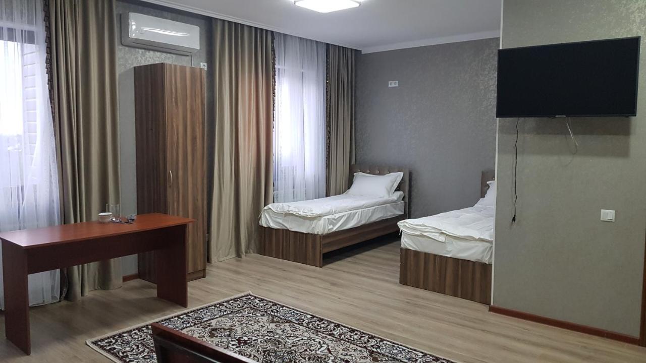Nomad Hotel Bishkek Halal Bagian luar foto
